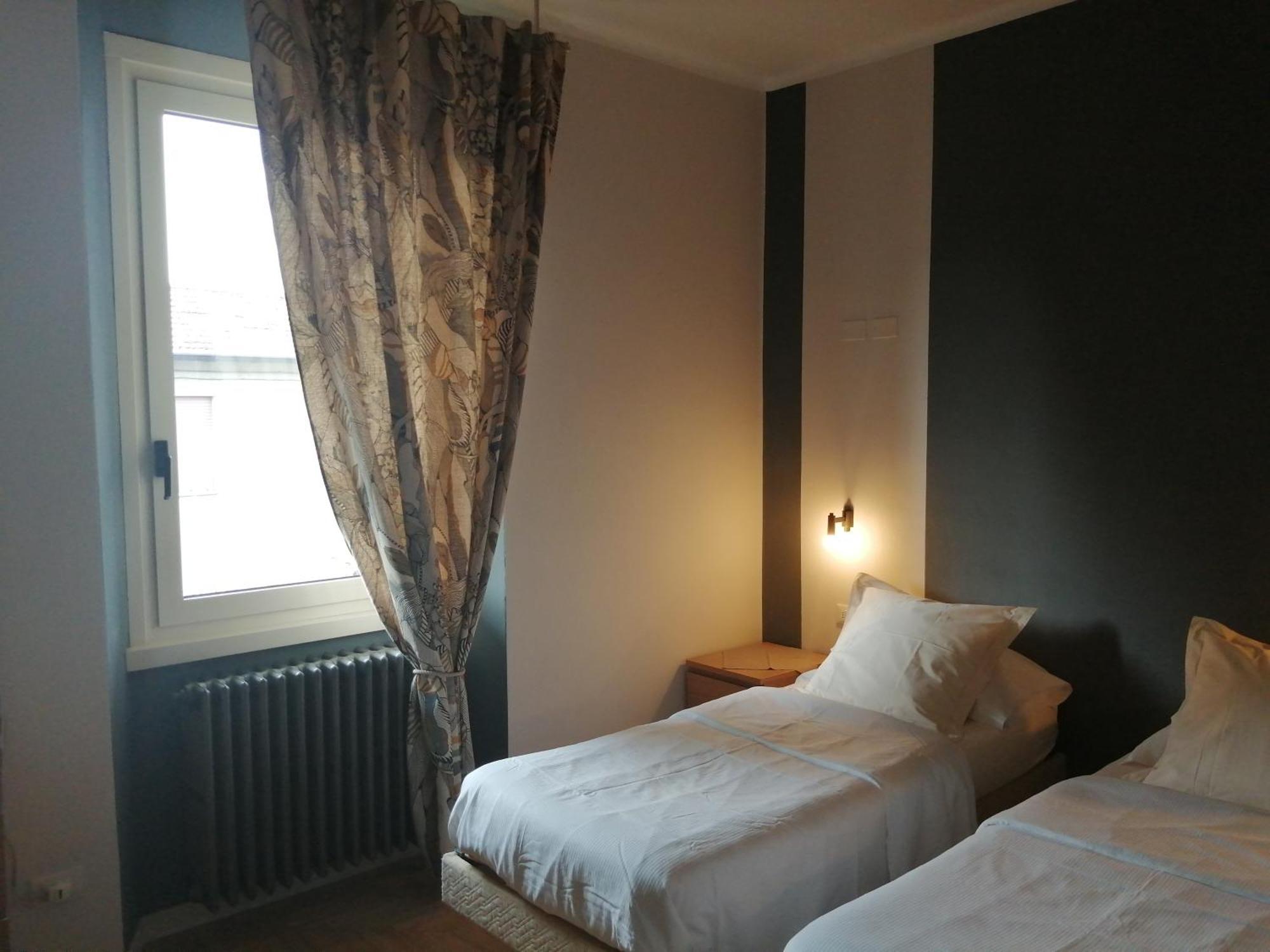 Stanze Ildesco Hotel Bergamo Luaran gambar